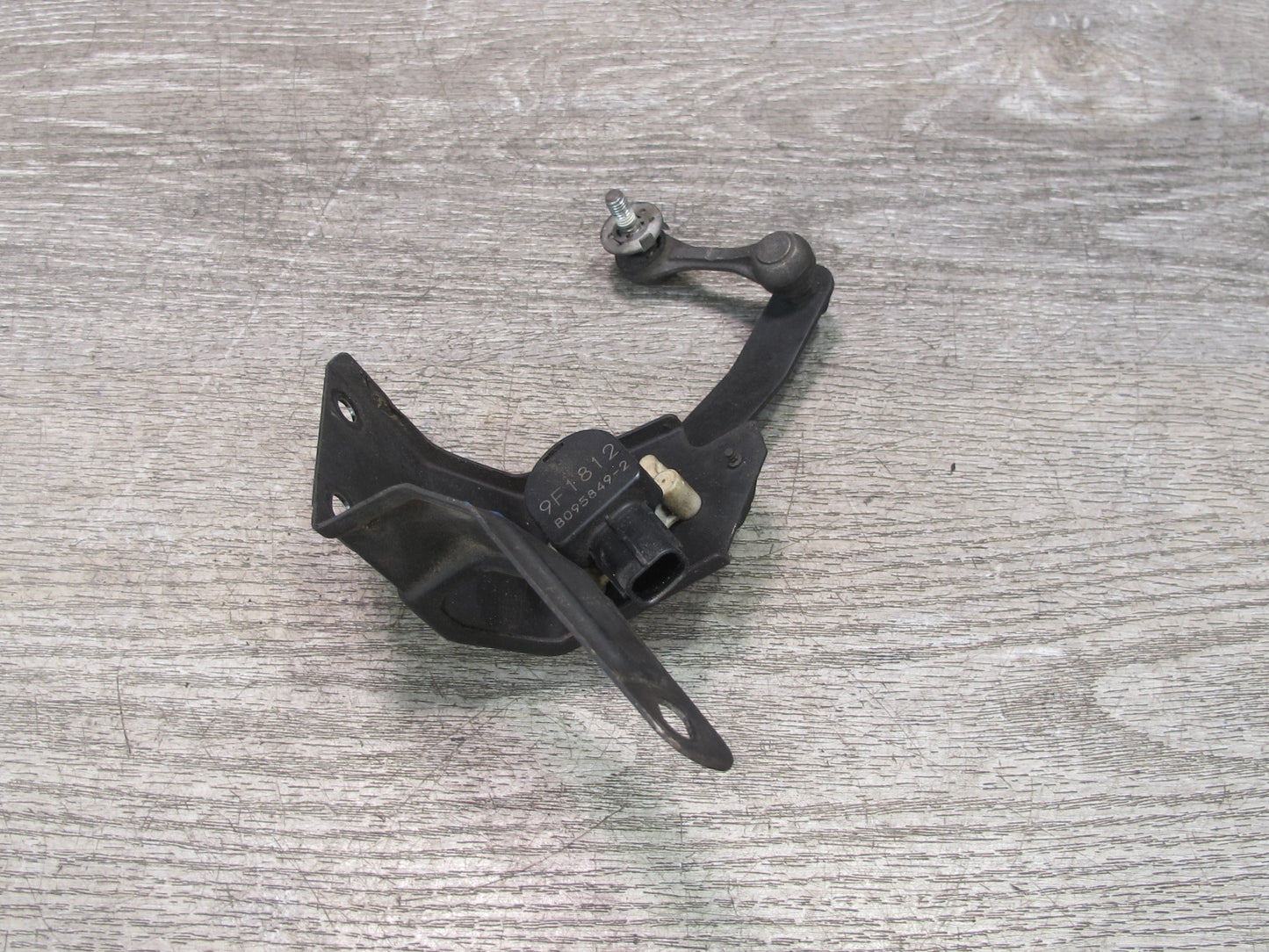 10-15 Lexus IS350 IS250 Convert Rear Left Suspension Height Level Sensor OEM