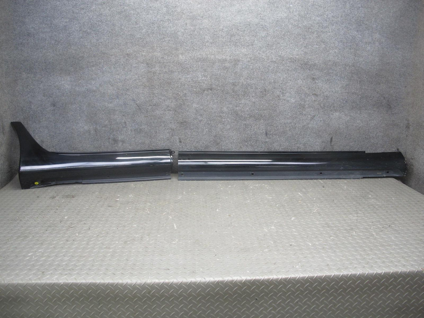 04-06 Lexus UCF30L LS430 Front & Rear Right Side Skirt Rocker Panel Molding OEM