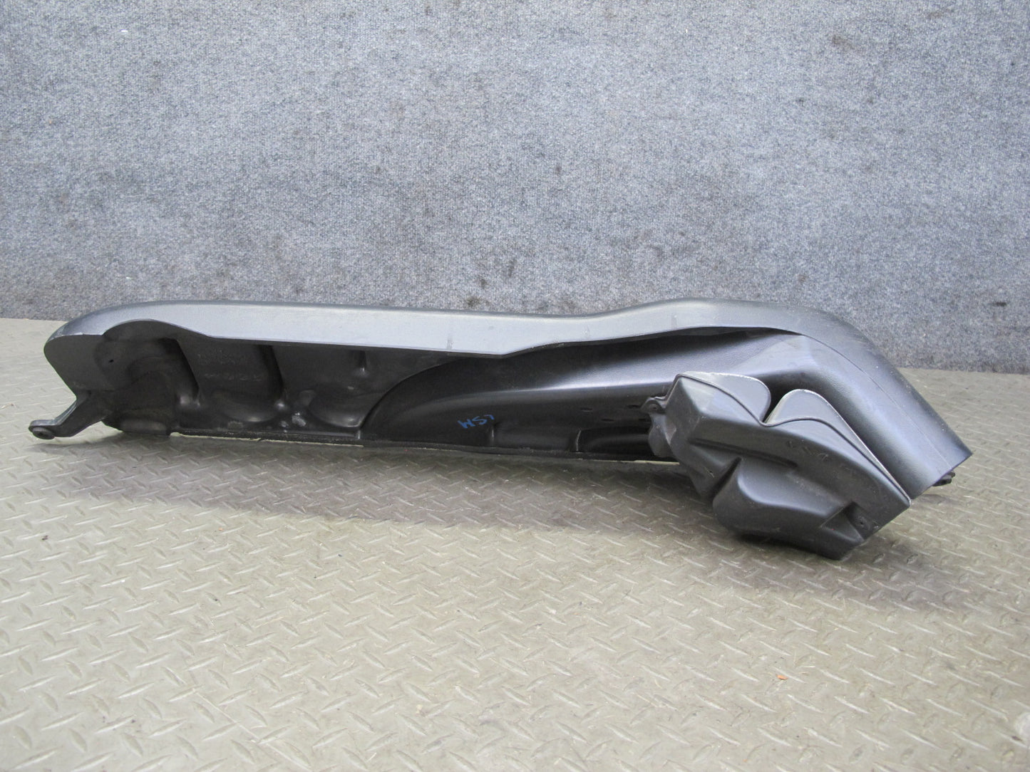 01-06 Lexus UCF30L LS430 Air Intake Duct Pipe Vent Tube 17750-50030 OEM