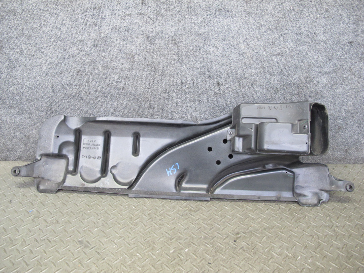 01-06 Lexus UCF30L LS430 Air Intake Duct Pipe Vent Tube 17750-50030 OEM