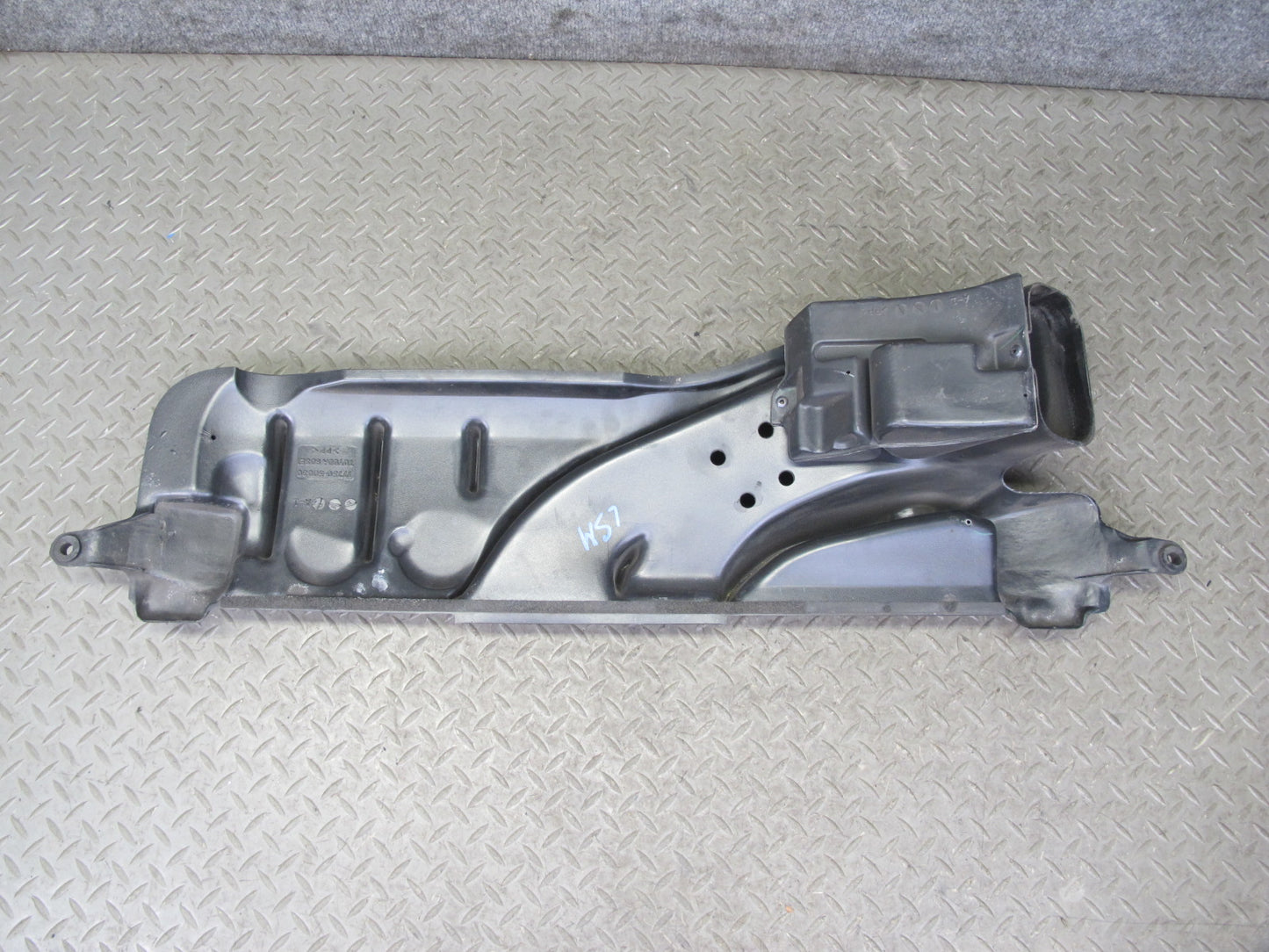01-06 Lexus UCF30L LS430 Air Intake Duct Pipe Vent Tube 17750-50030 OEM