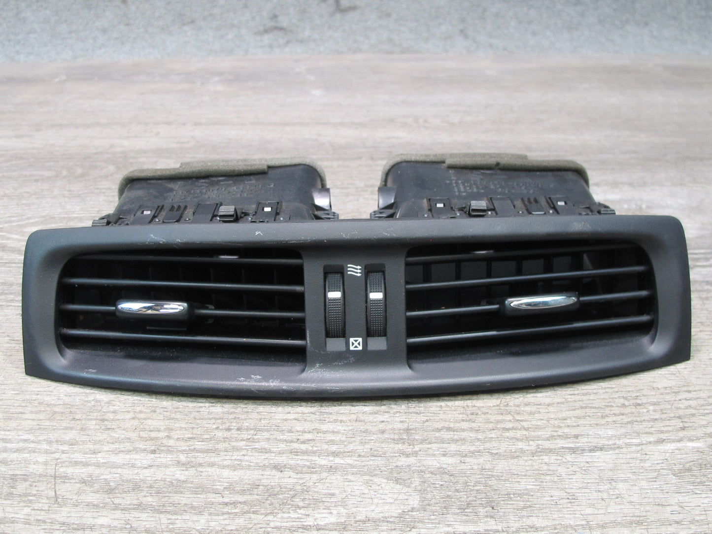 09-10 Lexus GSE20L IS350 IS250 Dash Center Air Vent Grille Black 55670-53020 OEM