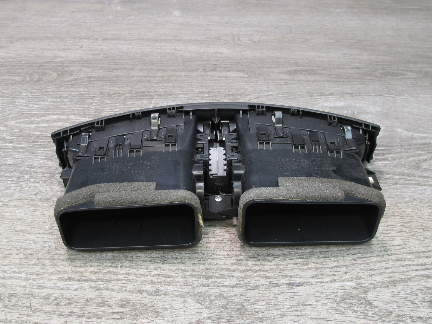 09-10 Lexus GSE20L IS350 IS250 Dash Center Air Vent Grille Black 55670-53020 OEM