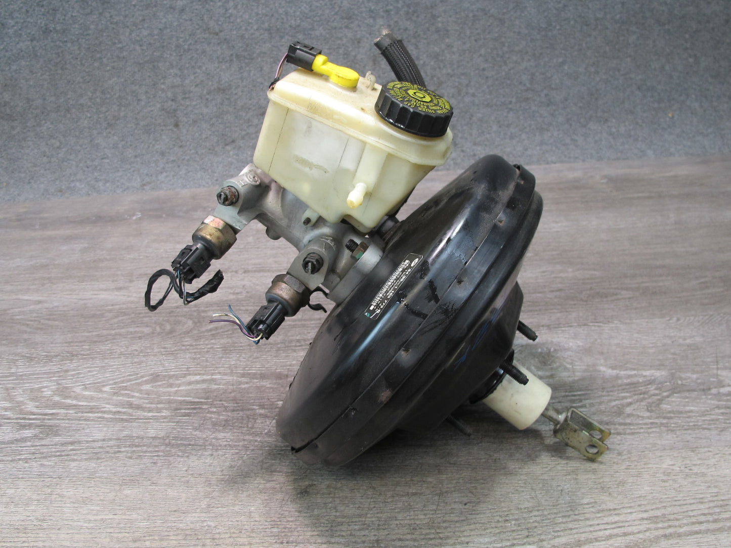 01-02 BMW E36/7 Z3 M54 DSC Brake Master Cylinder Booster Fluid Reservoir OEM