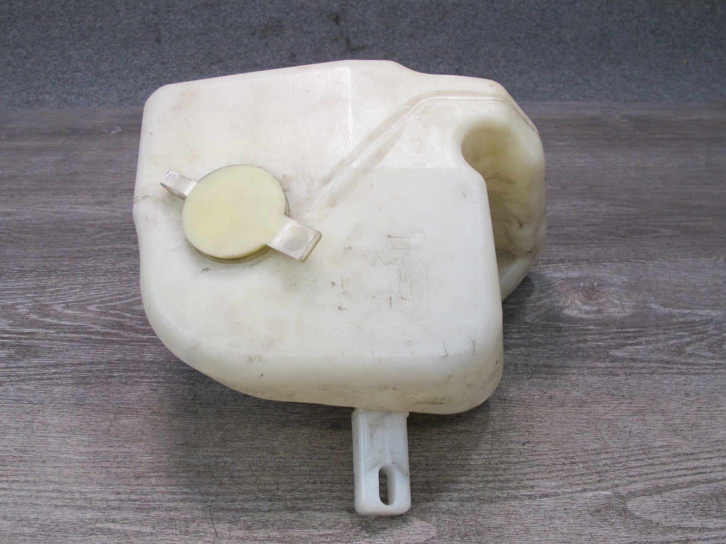 99-02 BMW E36/7 Z3 Windshied Washer Fluid Reservoir Tank w Pump OEM