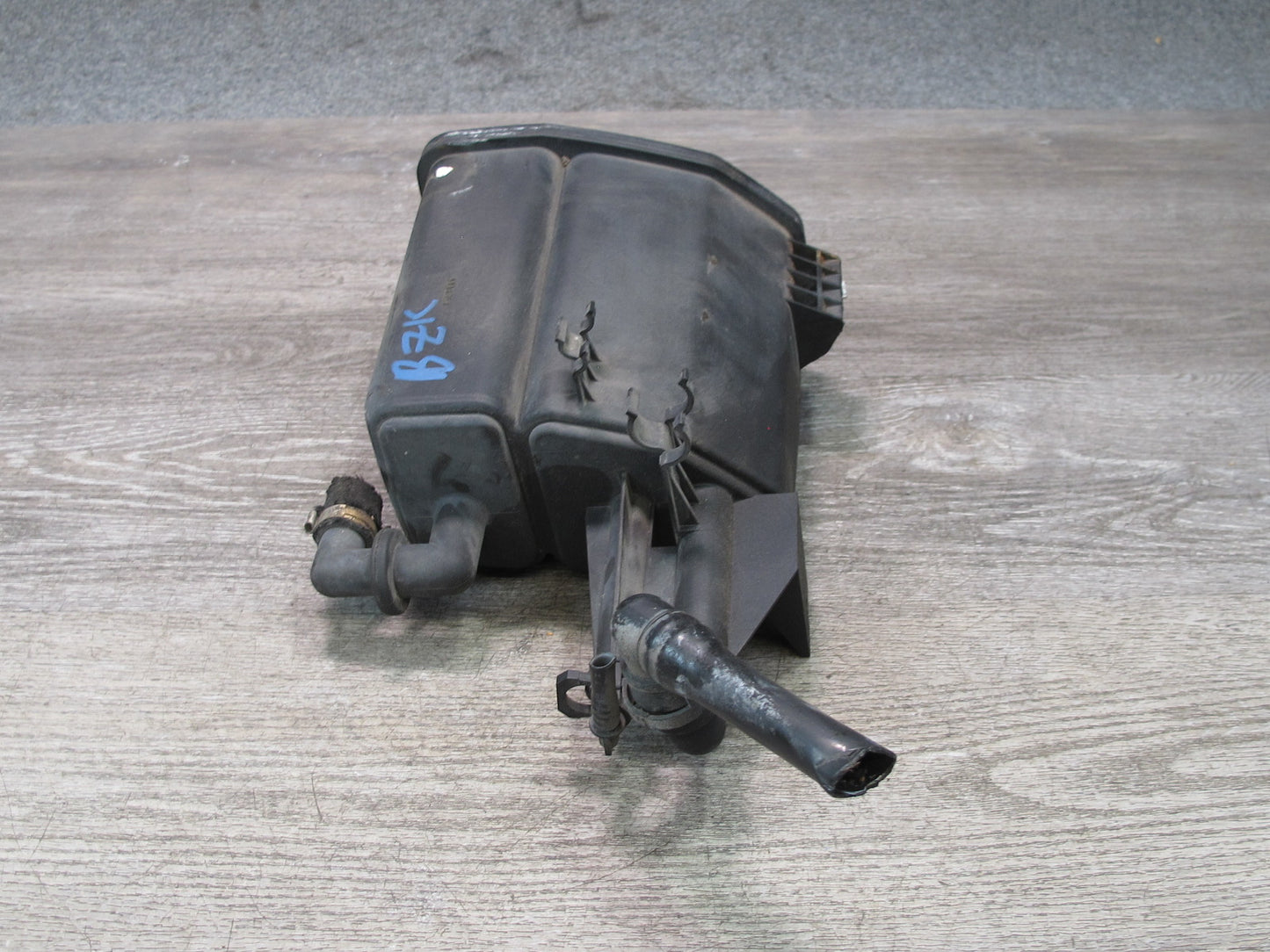 99-02 BMW E36/7 Z3 Fuel Activated Evap Vapor Charcoal Canister 1184608 OEM