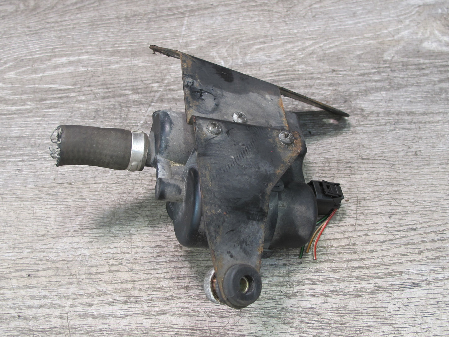 01-02 BMW E36/7 Z3 2.5L 3.0L M54 Leak Diagnosis Pump 1184849 OEM