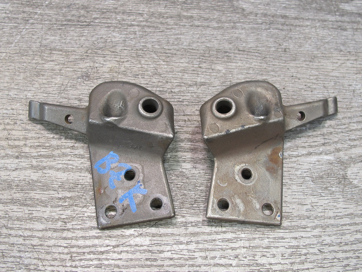 96-02 BMW E36/7 Z3 Roadster Set of 2 Right & Left TOP Base Plate OEM