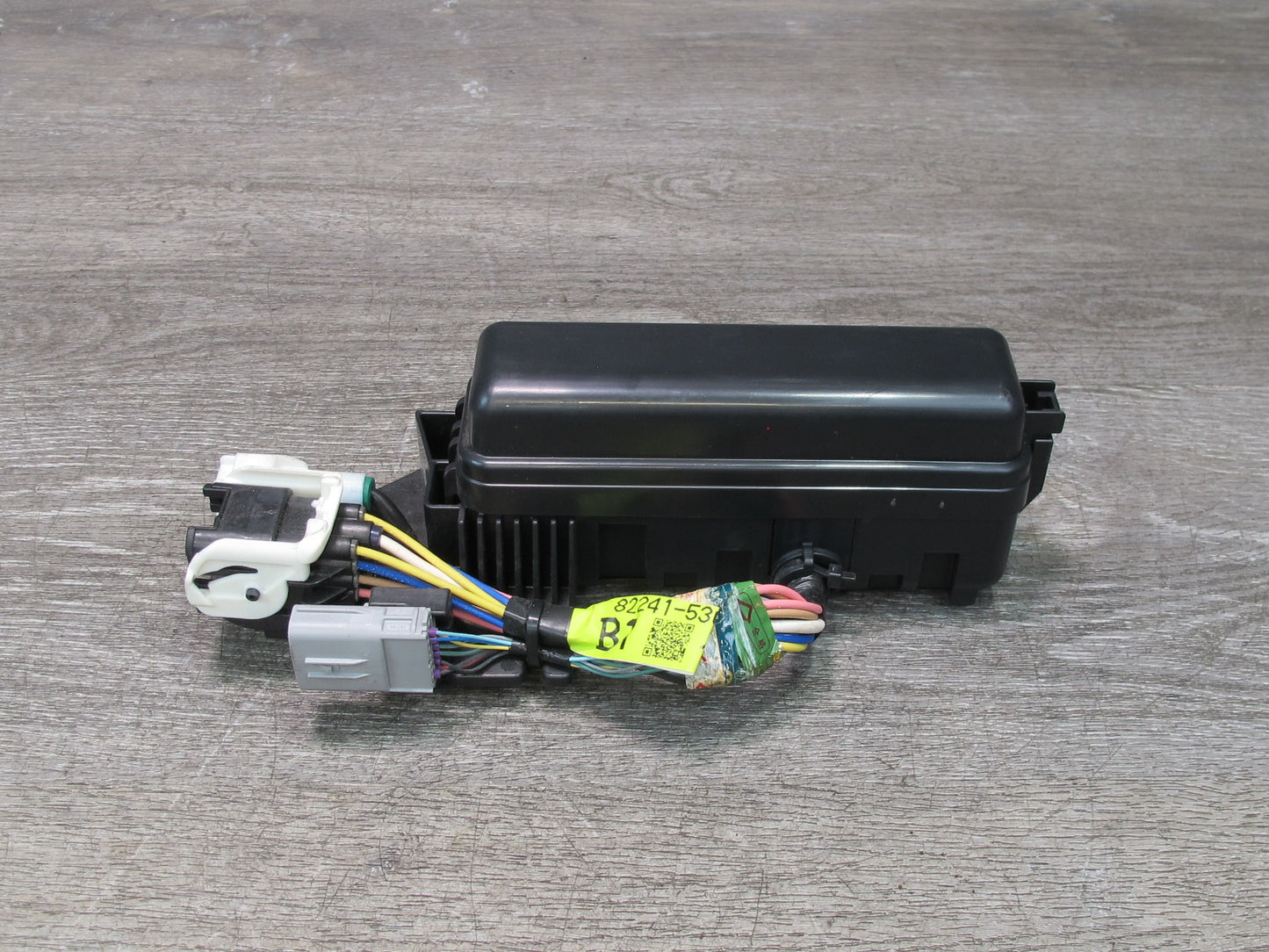10-15 Lexus IS350 IS250 Convertible Rear Trunk Relay Fuse Junction Box OEM
