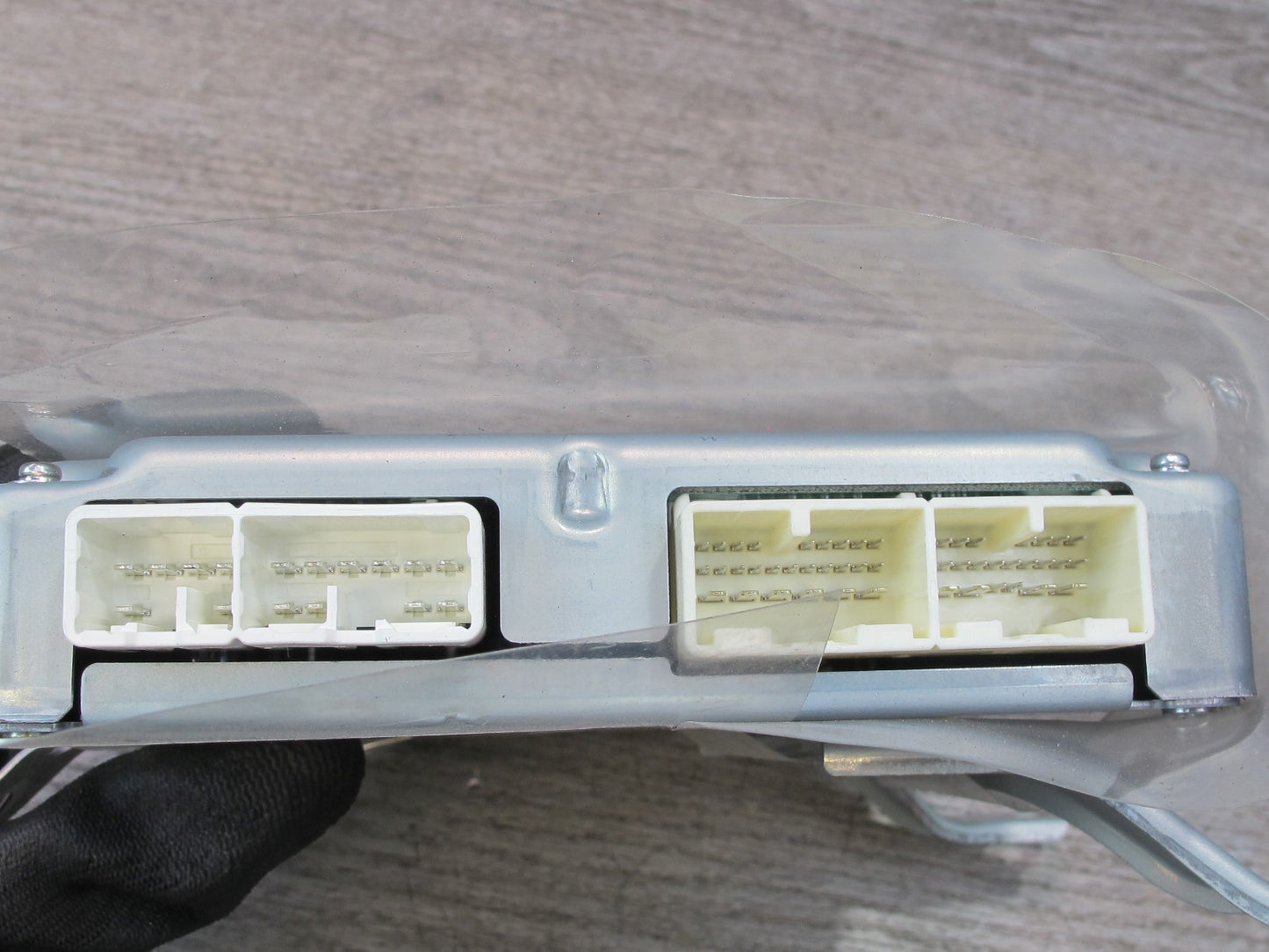 10-15 Lexus IS350 IS250 Convertible TOP Roof Control Module 89720-53010 OEM