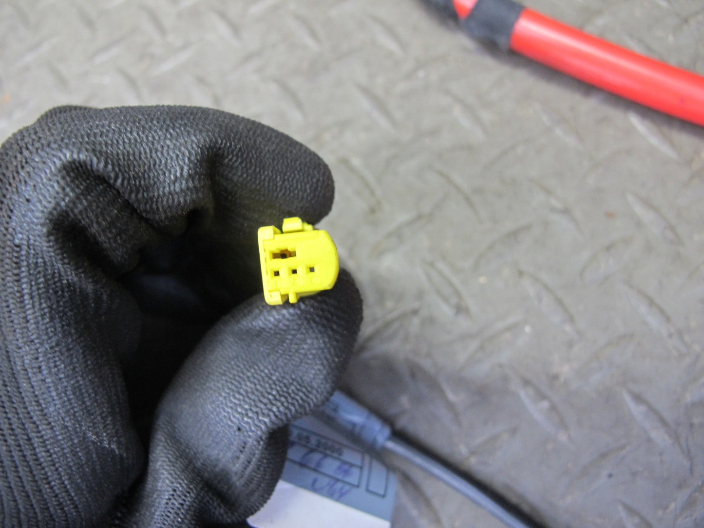 00-02 BMW E36/7 Z3 M52 M54 Battery Positive Terminal Cable 8385990 OEM