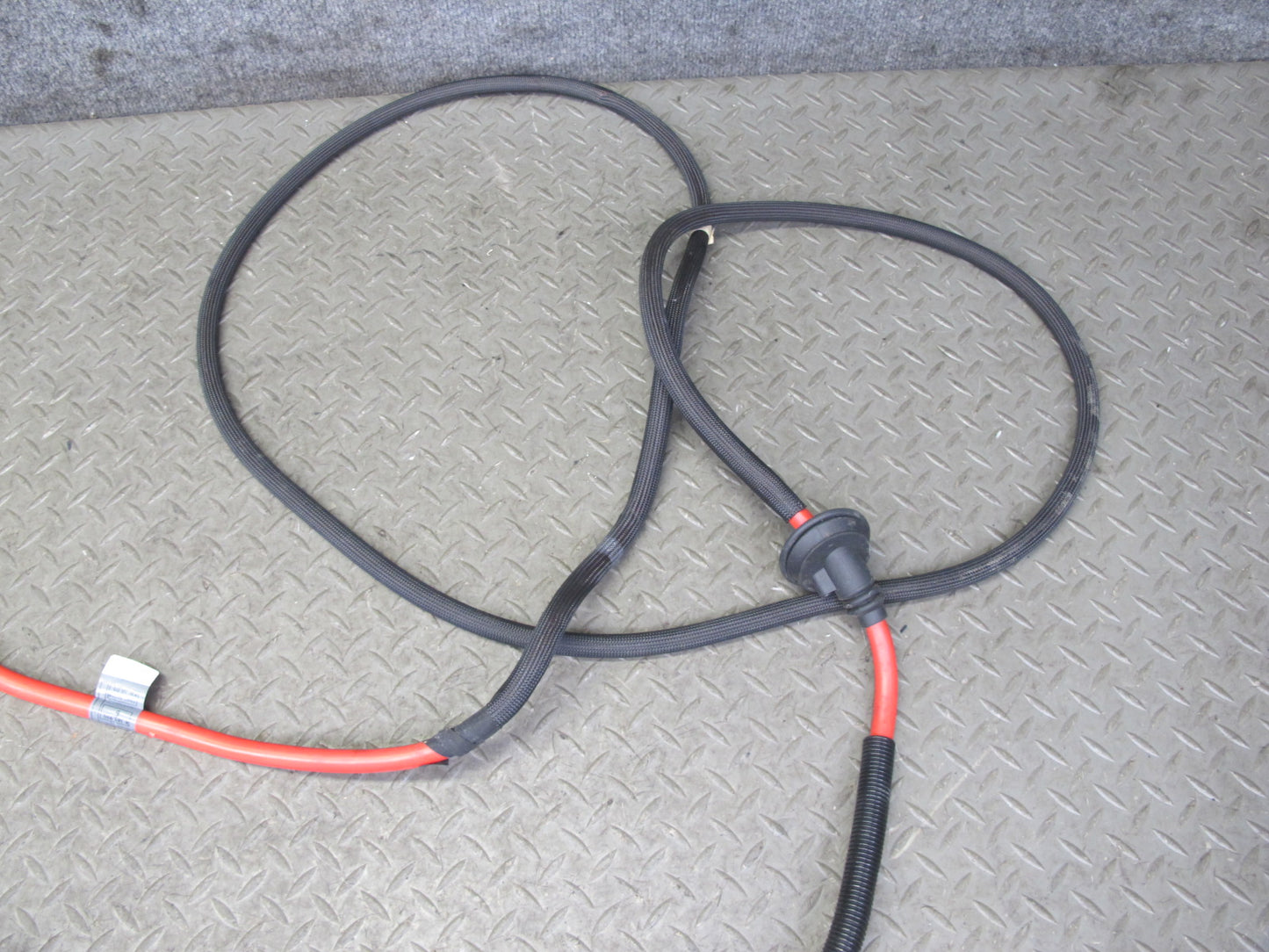 00-02 BMW E36/7 Z3 M52 M54 Battery Positive Terminal Cable 8385990 OEM
