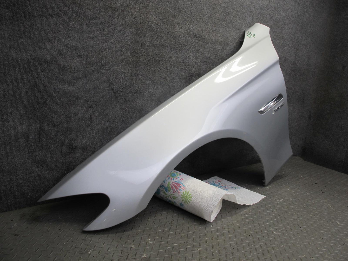 11-16 BMW F10 5-SERIES 550i Front Left Fender Shell Panel Cover Titan Silver OEM