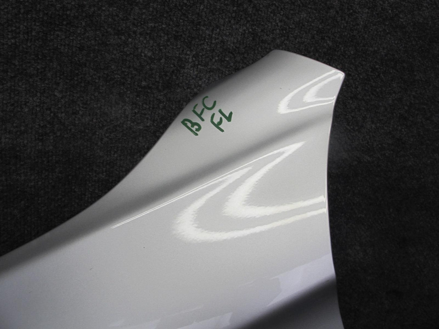 11-16 BMW F10 5-SERIES 550i Front Left Fender Shell Panel Cover Titan Silver OEM