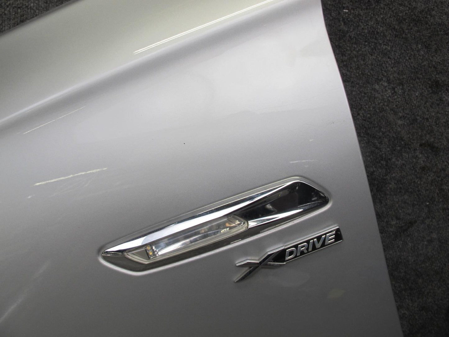 11-16 BMW F10 5-SERIES 550i Front Left Fender Shell Panel Cover Titan Silver OEM