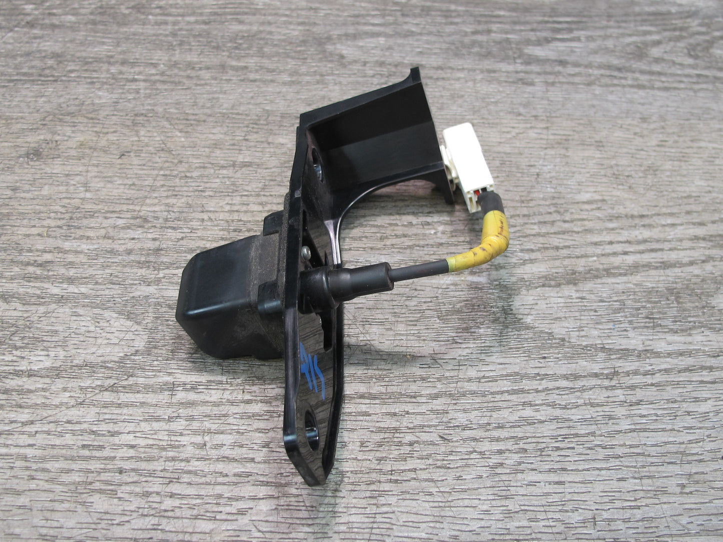 10-15 Lexus IS350 IS250 Convertible Rear View Backup Parking Assist Camera OEM