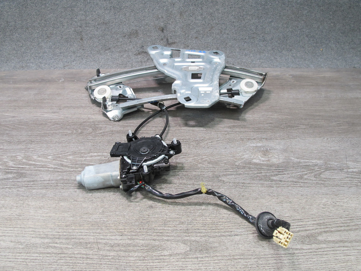 10-15 Lexus IS350 IS250 Convertible Rear Right Window Regulator w Motor OEM