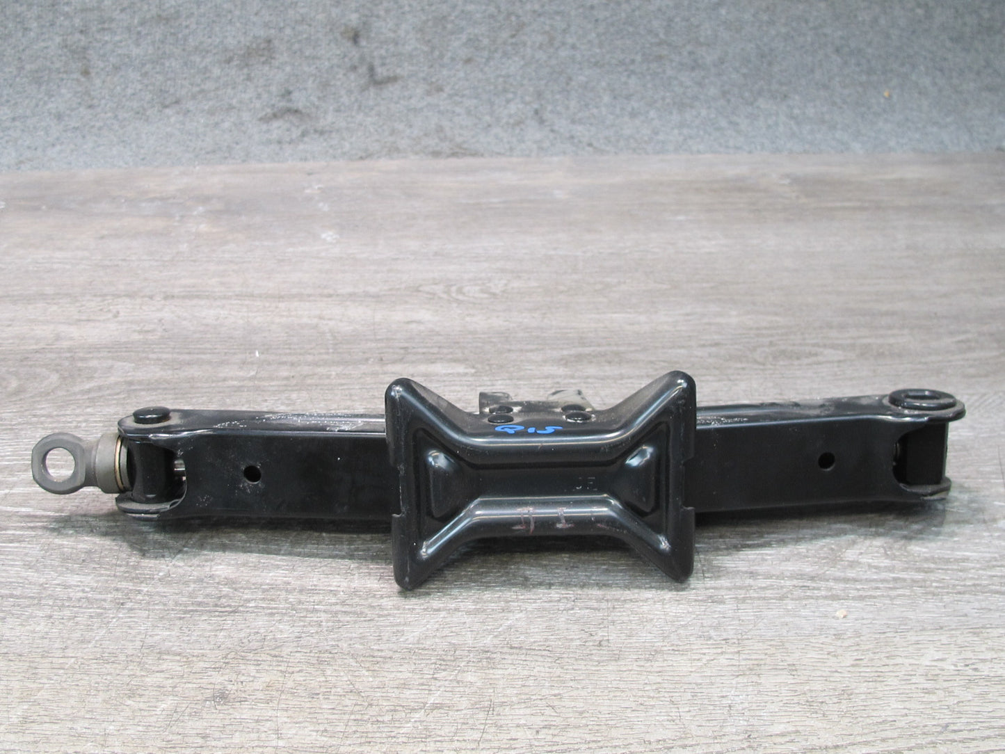 10-15 Lexus IS350 IS250 Convertible Emergency Spare Wheel Tire Jack Lift OEM