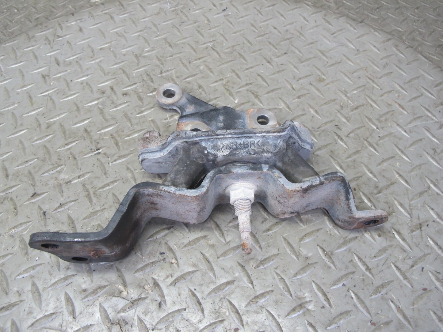 2014-2017 Infiniti QX60 2.5L Hybrid Engine Left Motor Mount 11220 3JV0A