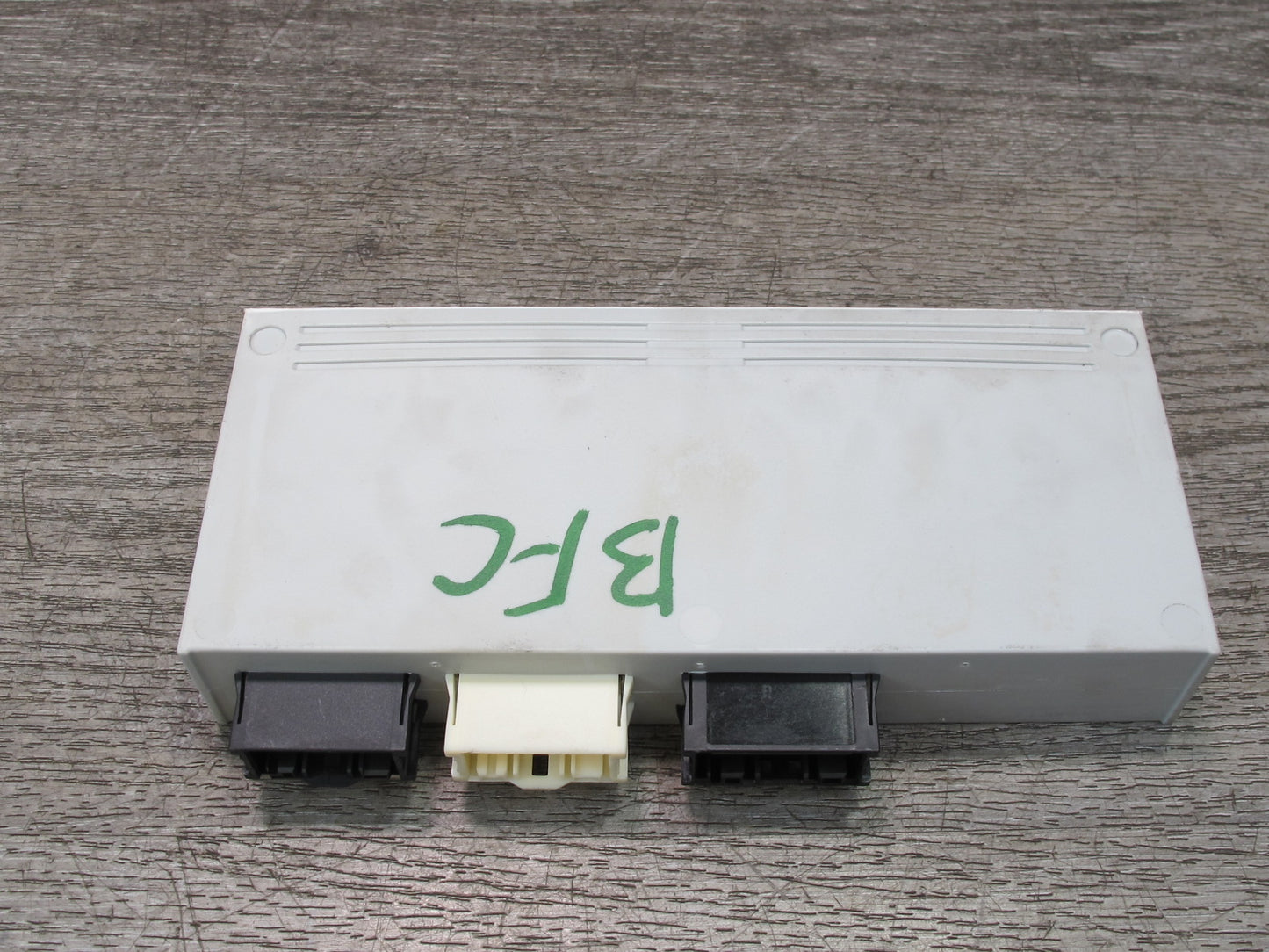 11-13 BMW F10 5-SERIES 550i Rear Trunk Function Control Module Unit 7317512 OEM