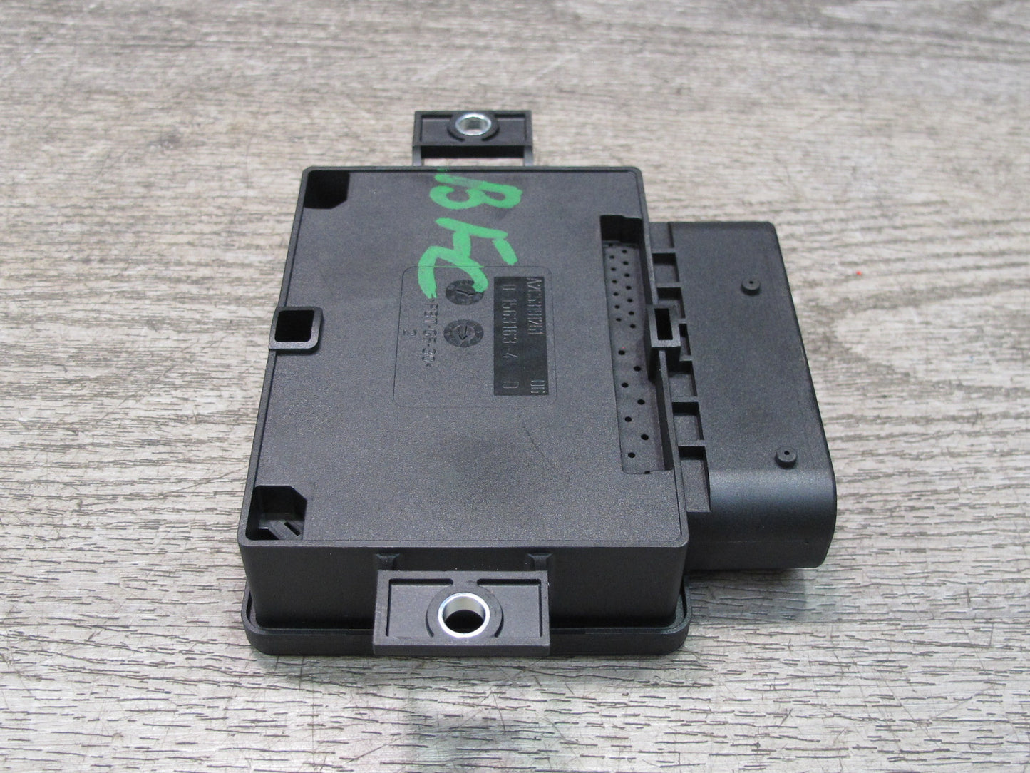 11-13 BMW F10 5-SERIES 550i EMF Parking Brake Control Module Unit 6854856 OEM