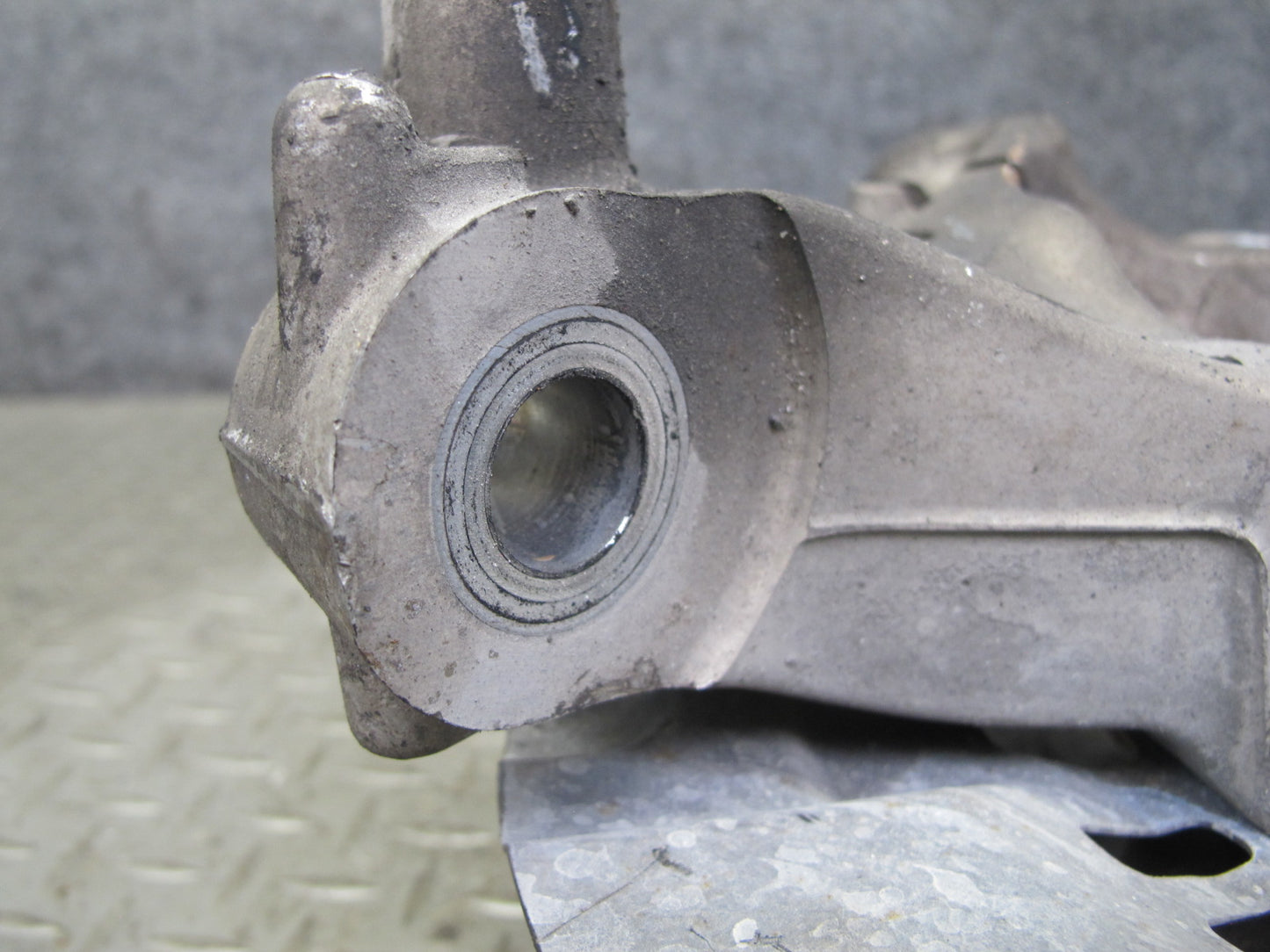 2013-2020 Infiniti JX35 QX60 AWD Front Right Spindle Knuckle Wheel Hub Bearing
