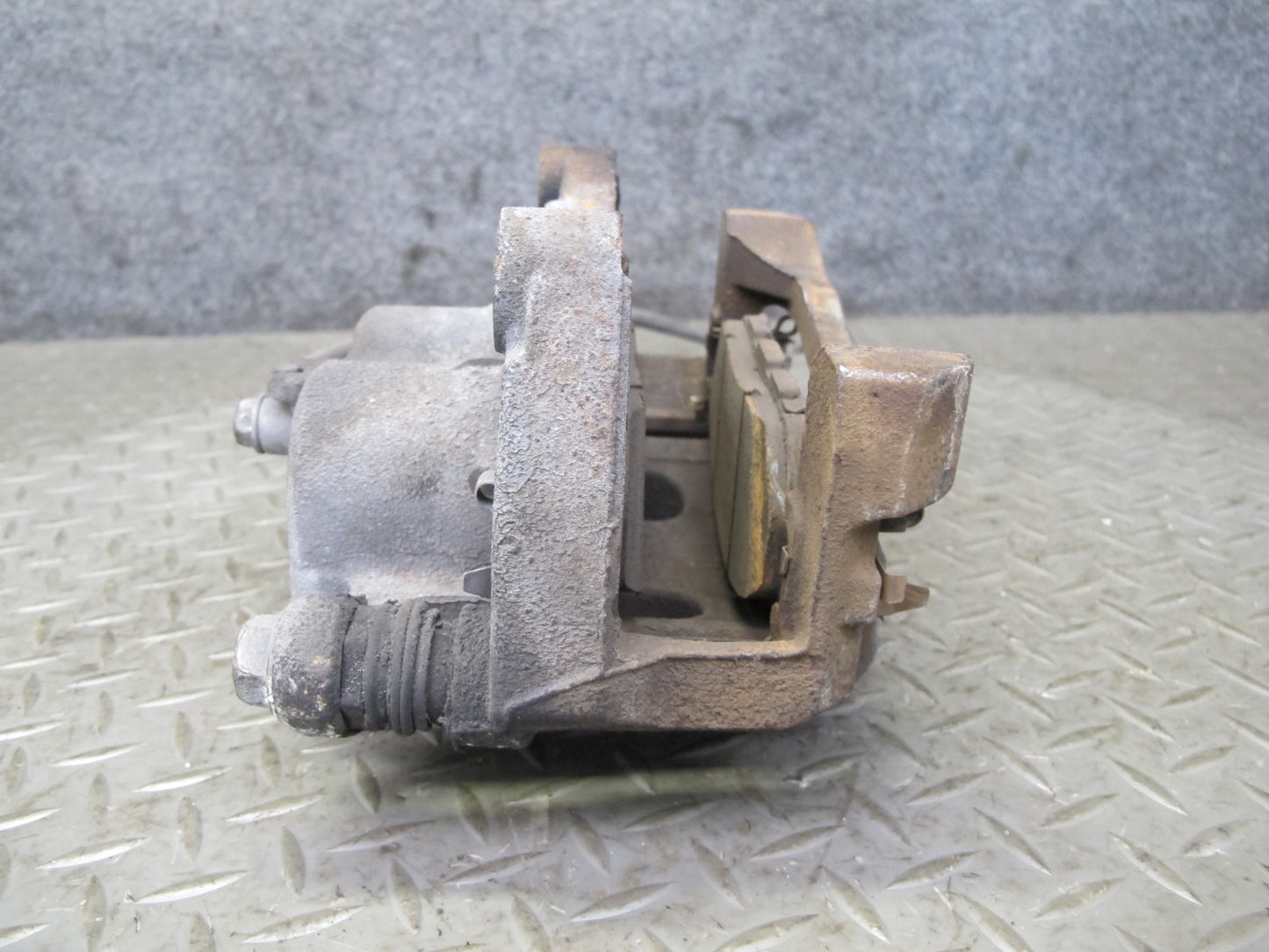 2014-2020 Infiniti QX60 AWD Front Left & Right Brake Caliper Set of 2