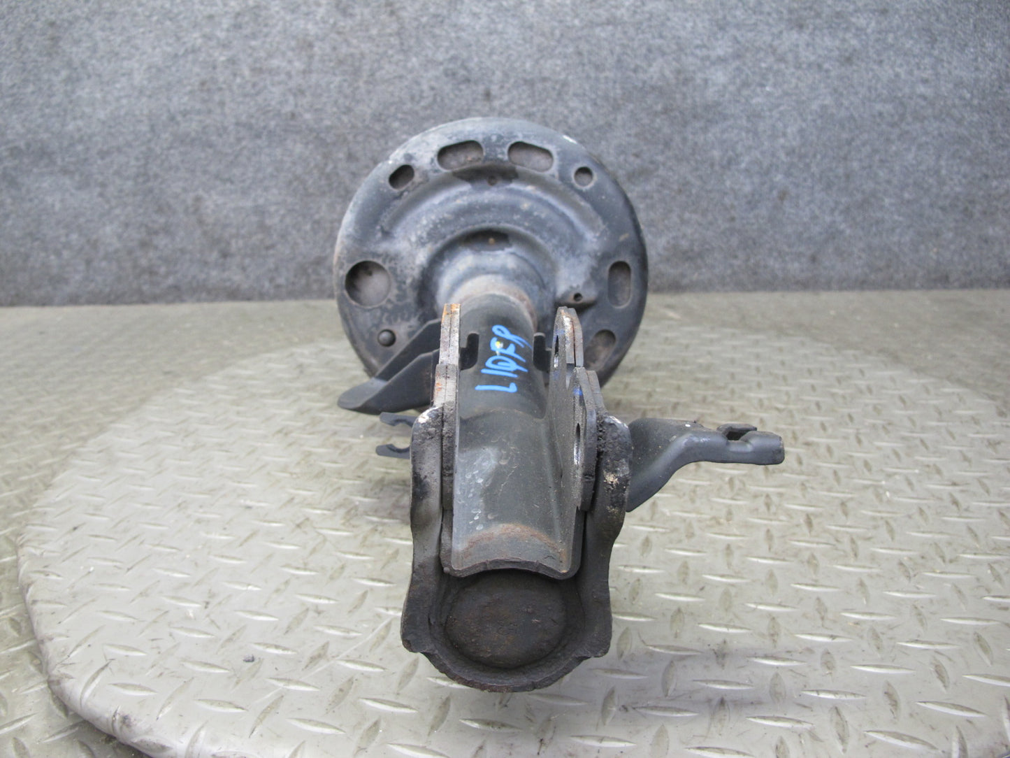 14-15 Infiniti QX60 2.5L Hybrid AWD Front Right Strut Shock Absorber 54302-3JV0B