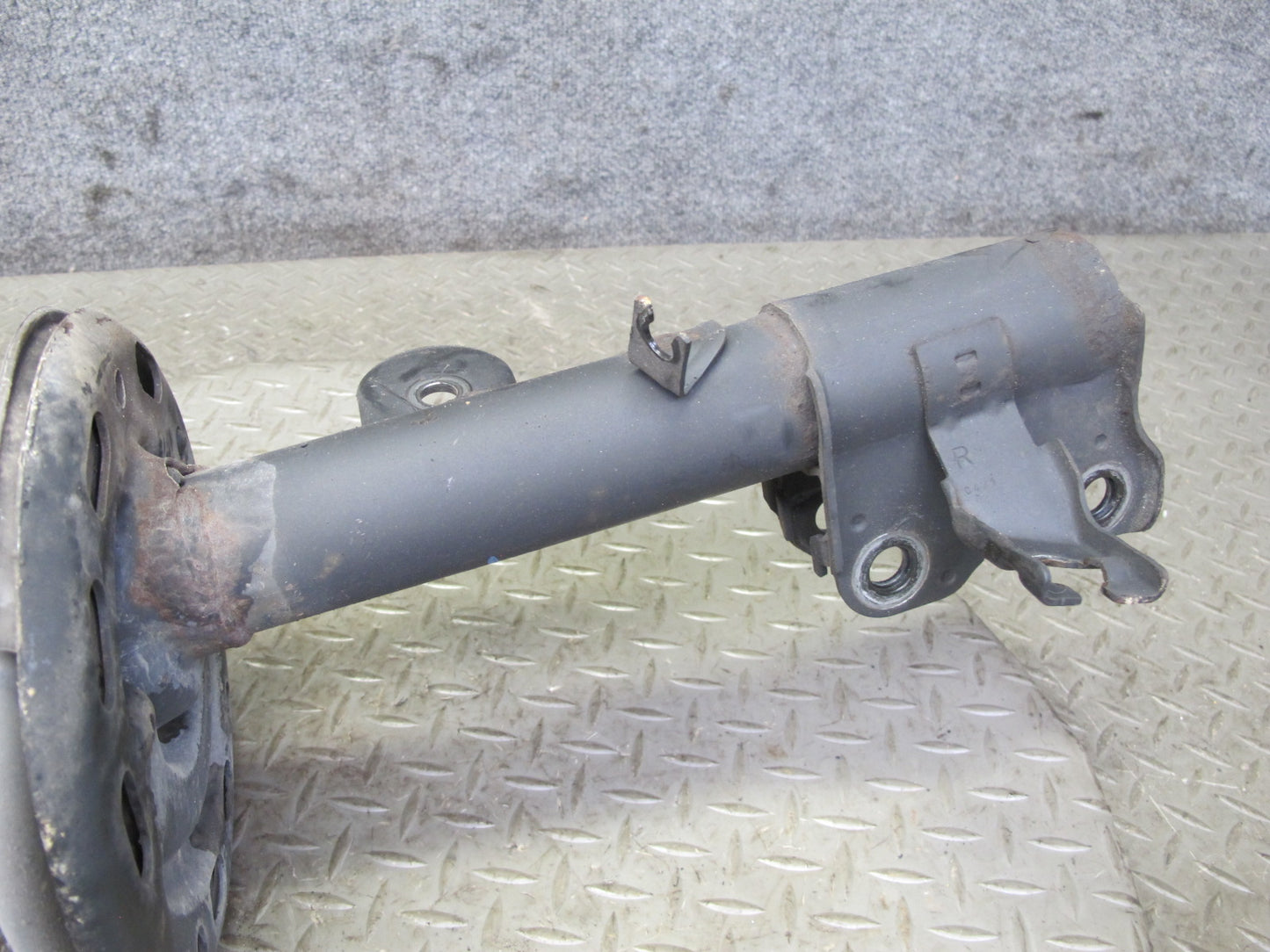 14-15 Infiniti QX60 2.5L Hybrid AWD Front Right Strut Shock Absorber 54302-3JV0B