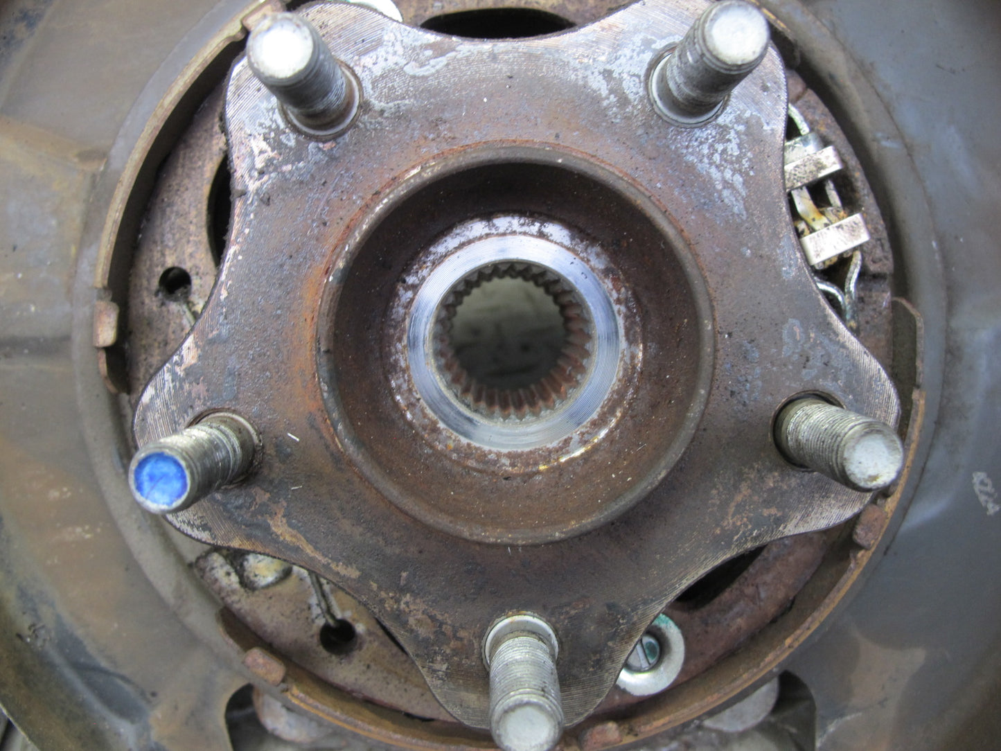 2013-2020 Infiniti JX35 QX60 AWD Rear Left Spindle Knuckle Wheel Hub Bearing