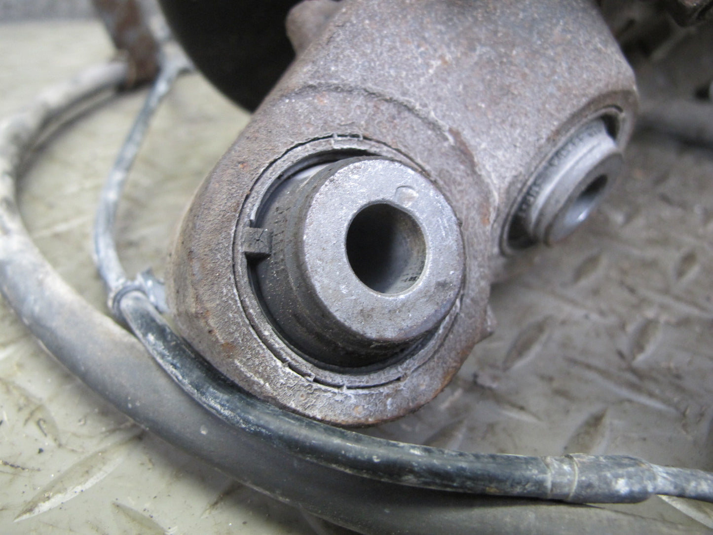 2013-2020 Infiniti JX35 QX60 AWD Rear Left Spindle Knuckle Wheel Hub Bearing
