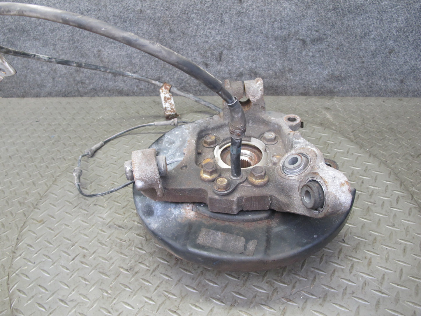 2013-2020 Infiniti JX35 QX60 AWD Rear Left Spindle Knuckle Wheel Hub Bearing