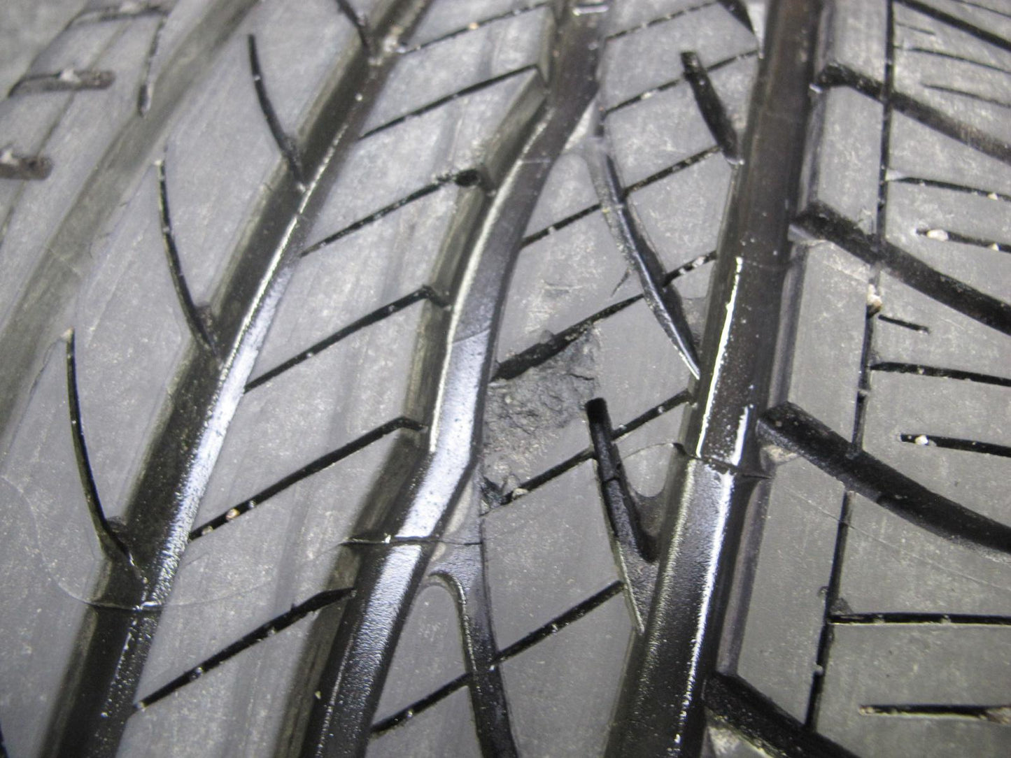 Set of 2 Dunlop Conquest Sport A/S Tire 225/55 R17 97V 4522 10/32 Tread