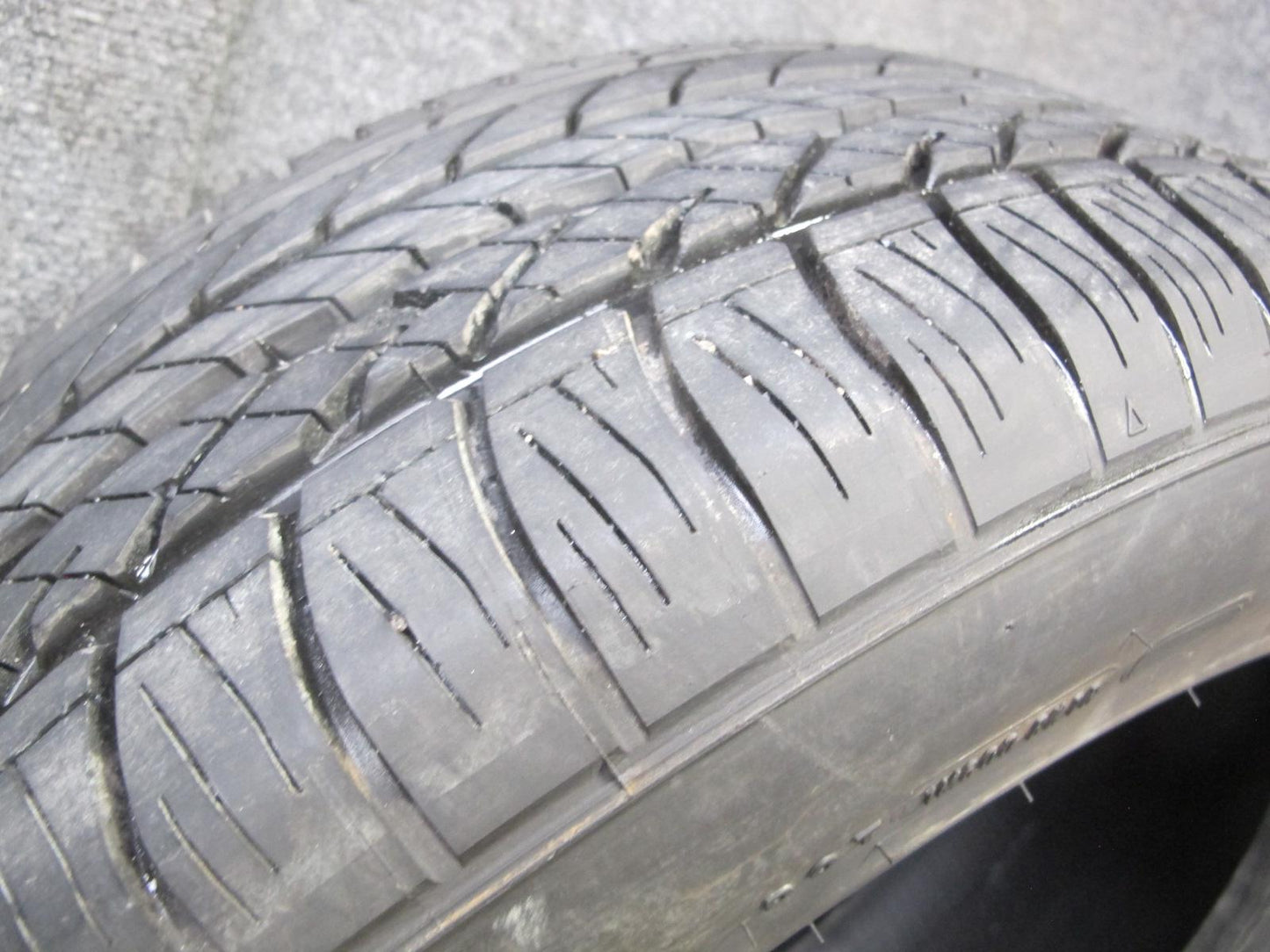 Set of 2 Dunlop Conquest Sport A/S Tire 225/55 R17 97V 4522 10/32 Tread