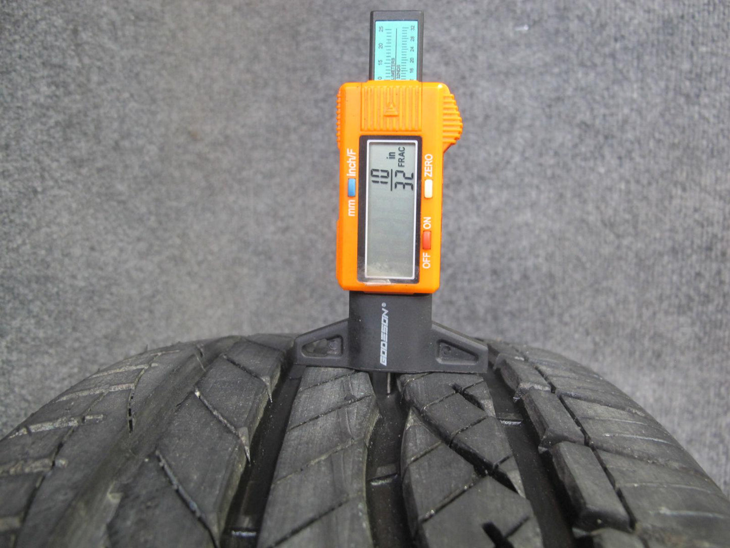 Set of 2 Dunlop Conquest Sport A/S Tire 225/55 R17 97V 4522 10/32 Tread