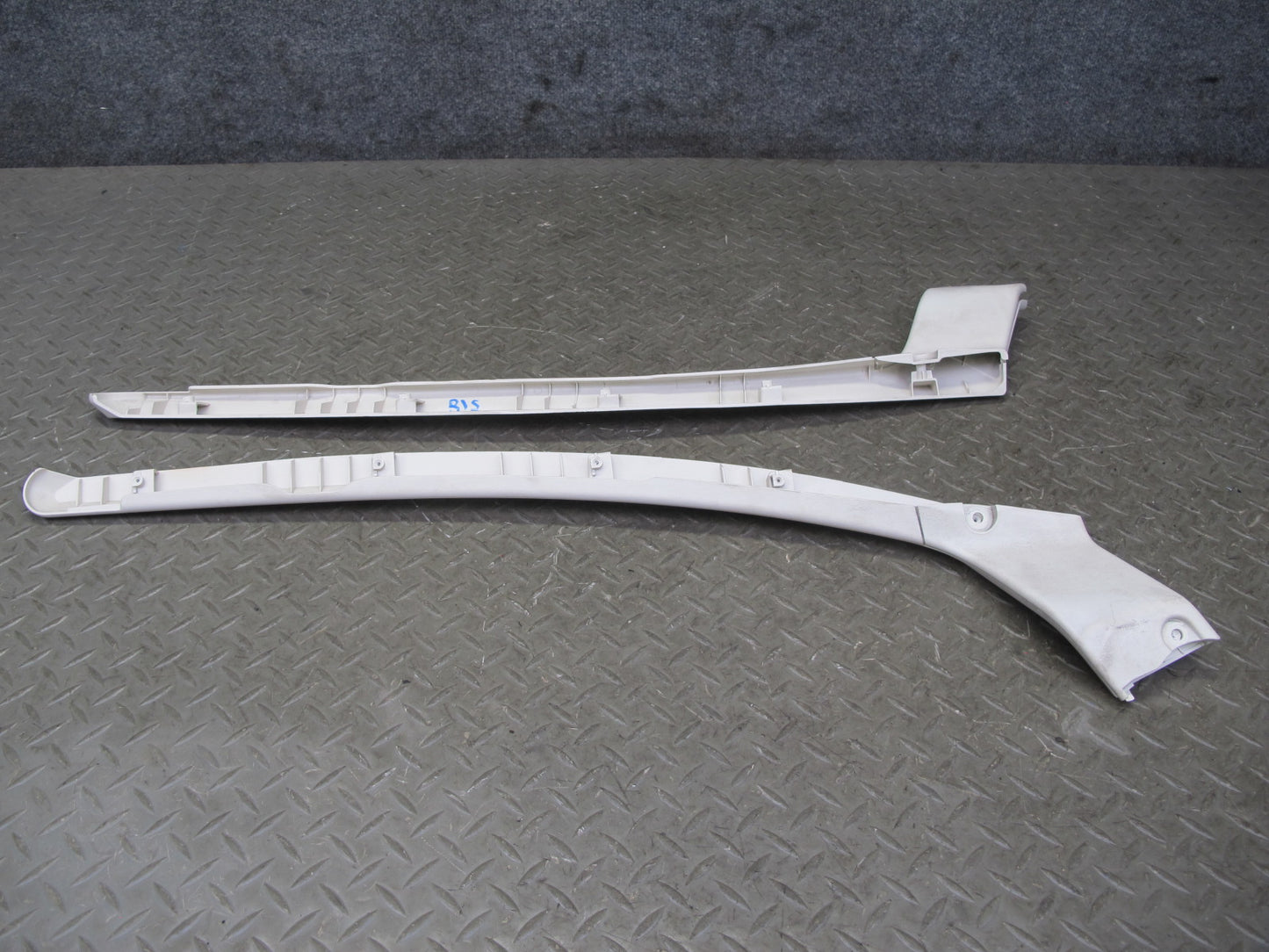 10-15 Lexus IS350 IS250 Convert Set of 2 Left & Right Roof Rail Trim Panel OEM