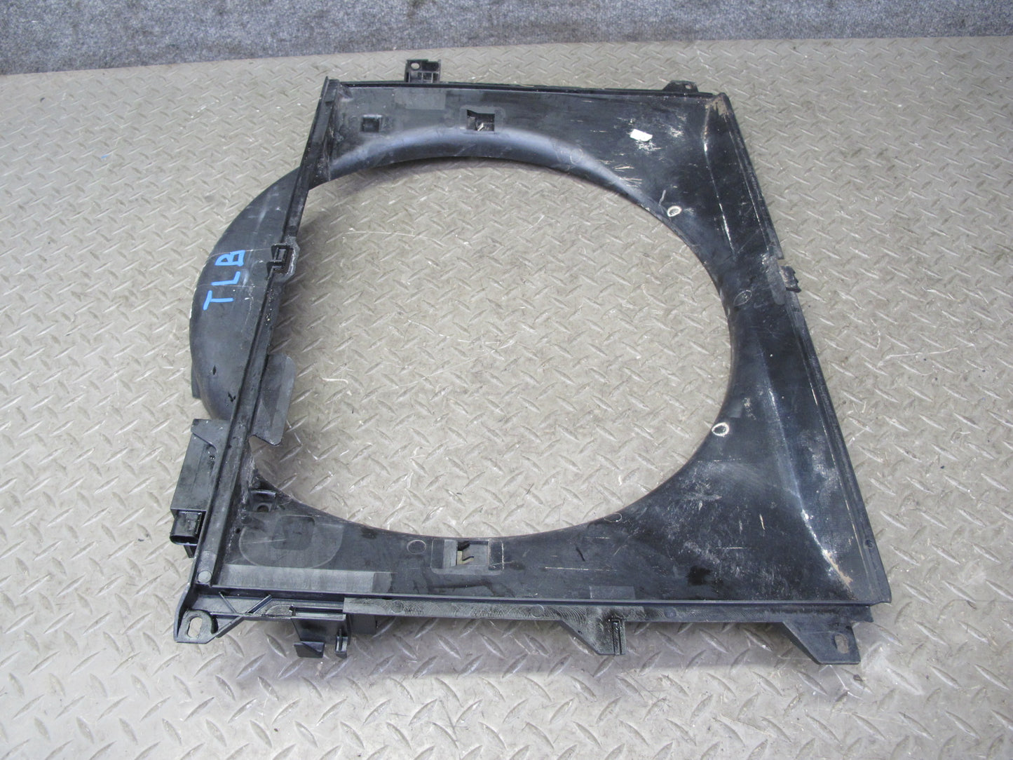 2001-2006 BMW E46 M3 S54 Engine Motor Radiator Fan Shroud Cover Panel