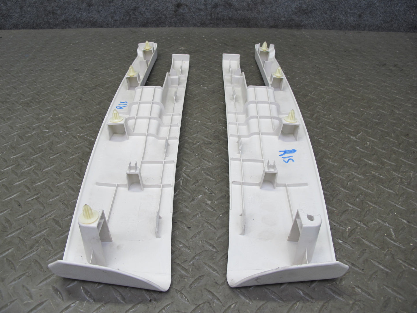 10-13 Lexus IS350 IS250 Convert Set of 2 Left & Right Roof Rail Trim Panel OEM