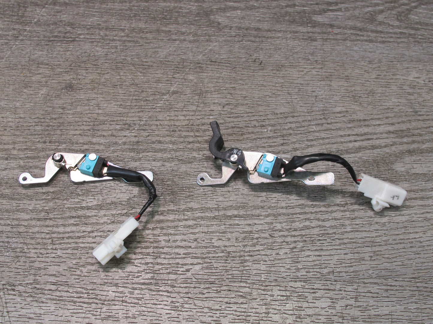 10-15 Lexus GSE20L IS350 IS250 Convertible Electric TOP Roof Switch Set OEM