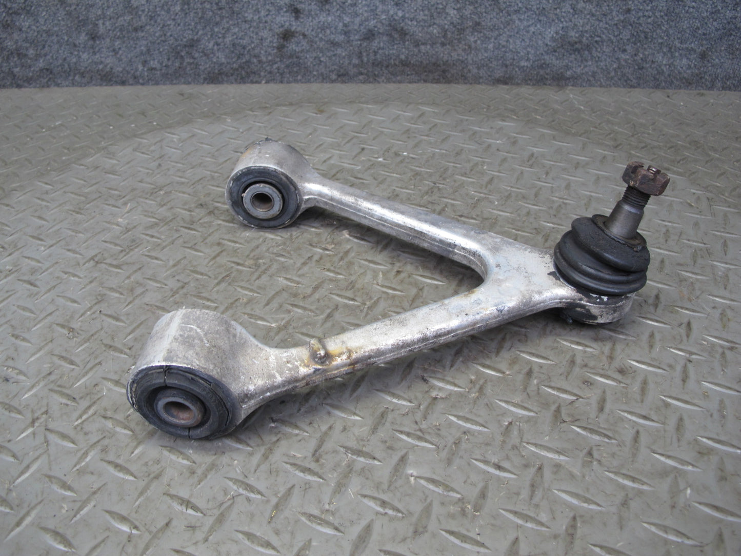 92-00 Lexus JZZ31L SC400 SC300 Set of 2 Front Left & Right Upper Control Arm OEM