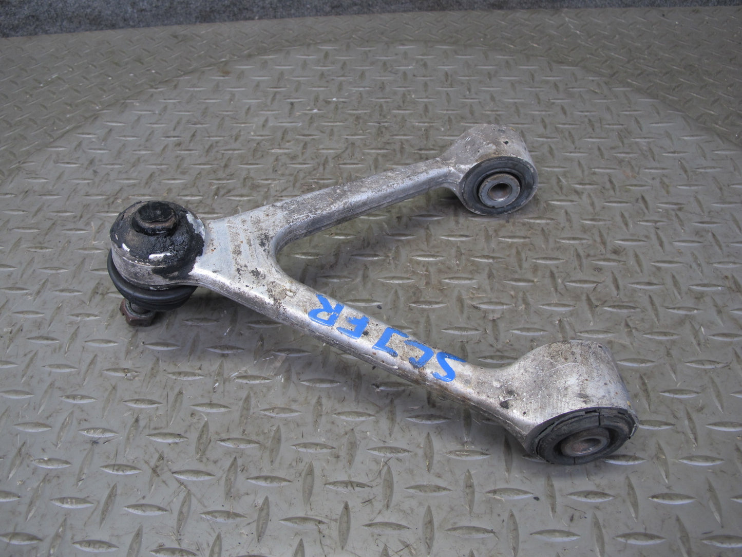 92-00 Lexus JZZ31L SC400 SC300 Set of 2 Front Left & Right Upper Control Arm OEM