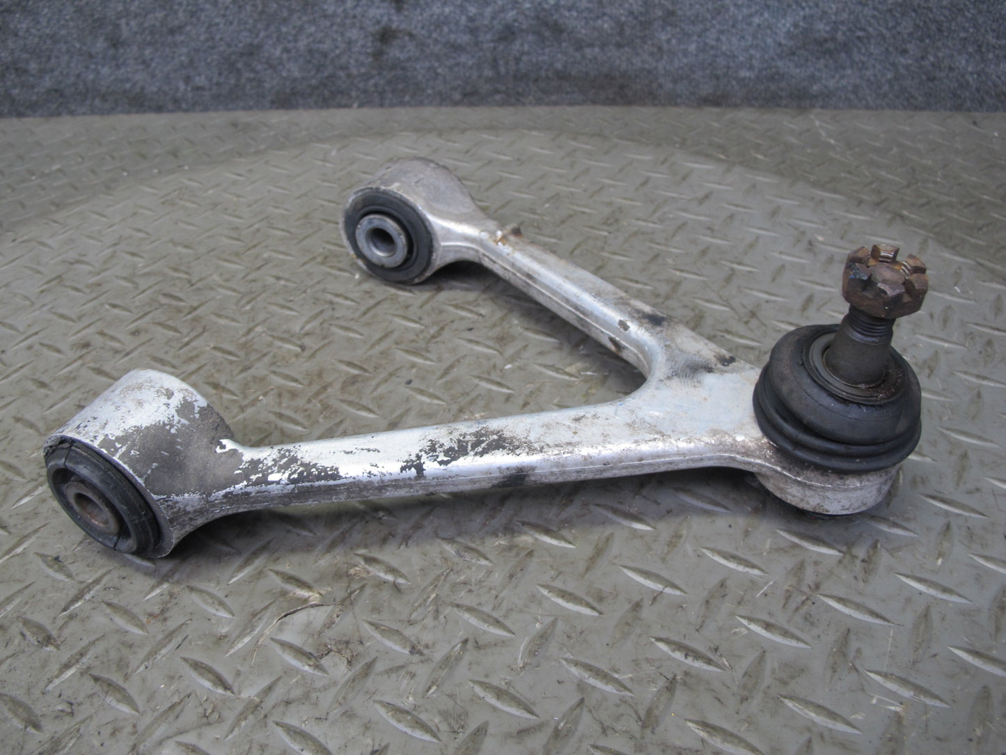 92-00 Lexus JZZ31L SC400 SC300 Set of 2 Front Left & Right Upper Control Arm OEM