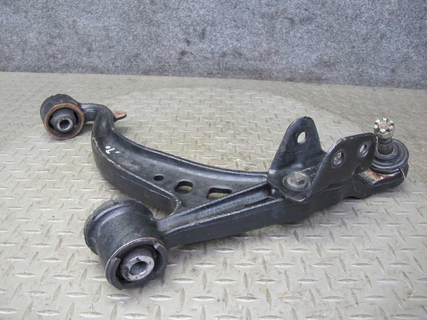 92-96 Lexus JZZ31L SC400 SC300 Front Left Lower Control Arm OEM