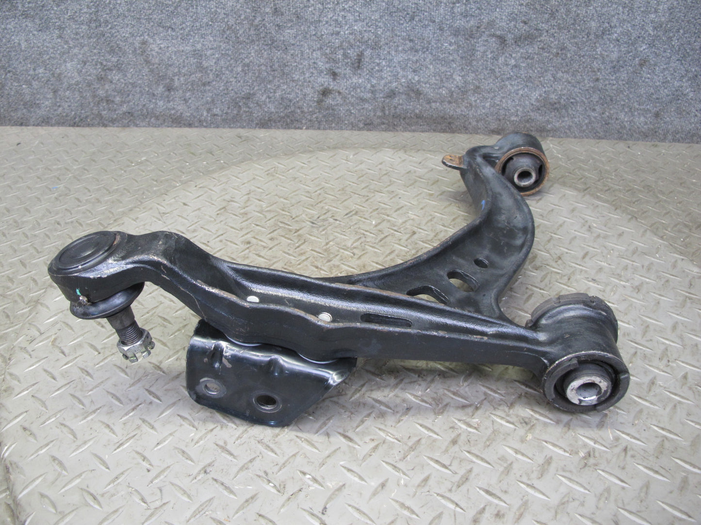 92-96 Lexus JZZ31L SC400 SC300 Front Left Lower Control Arm OEM