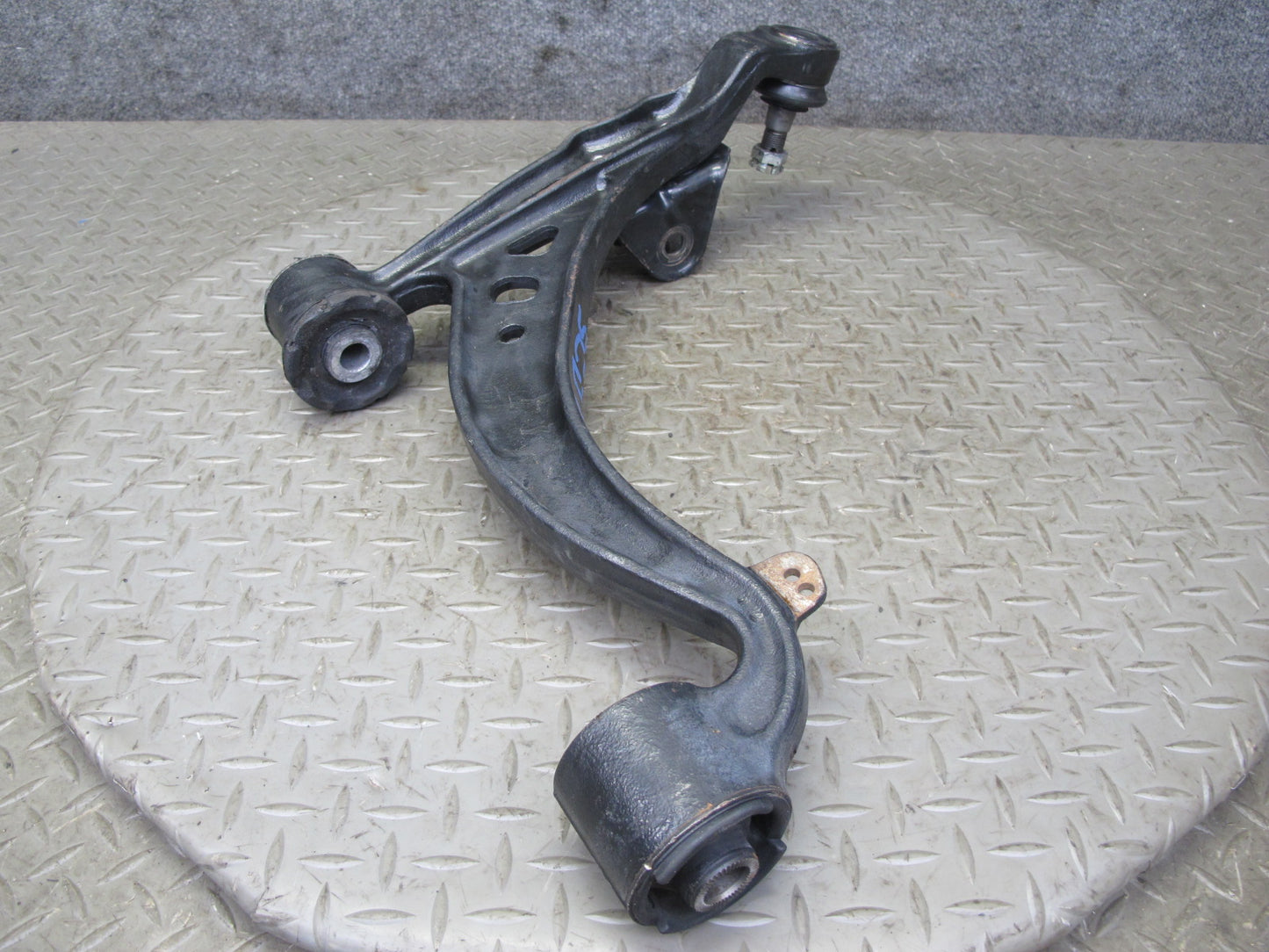 92-96 Lexus JZZ31L SC400 SC300 Front Left Lower Control Arm OEM