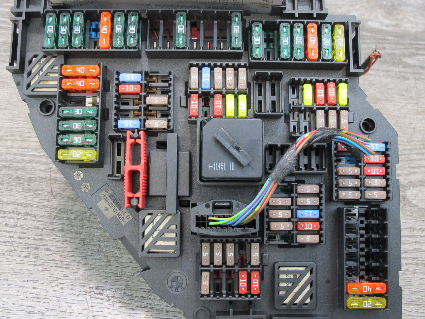 11-13 BMW F10 5-SERIES 550i Rear Power Distribution Fuse Relay Box 9252812 OEM