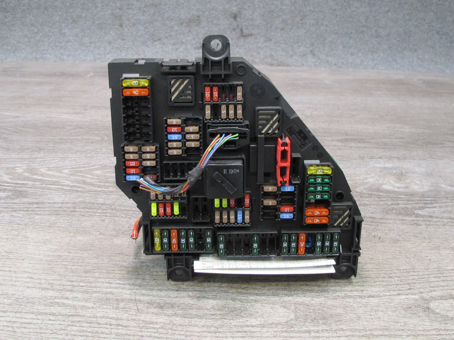 11-13 BMW F10 5-SERIES 550i Rear Power Distribution Fuse Relay Box 9252812 OEM