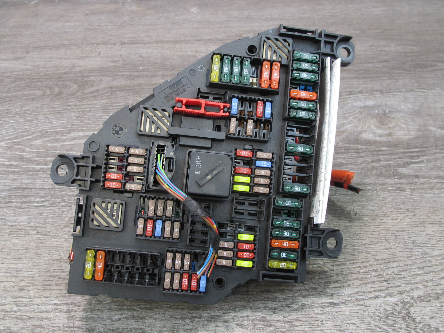 11-13 BMW F10 5-SERIES 550i Rear Power Distribution Fuse Relay Box 9252812 OEM