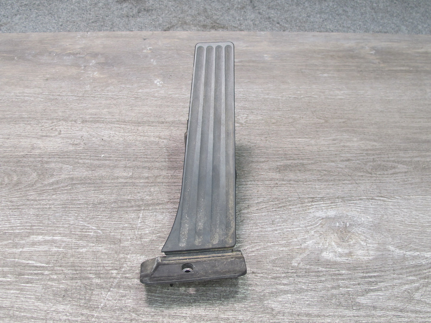 11-13 BMW E90 E60 E70 F10 F12 550i Gas Acceleration Pedal 6852644 OEM