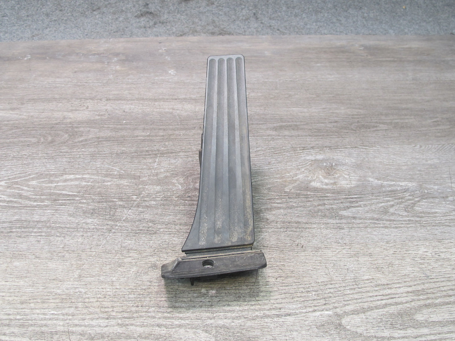 11-13 BMW E90 E60 E70 F10 F12 550i Gas Acceleration Pedal 6852644 OEM
